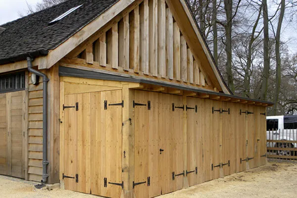 bespoke oak plant store
