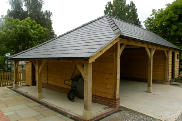 Oak garden office, Worlaston Oak garden office
